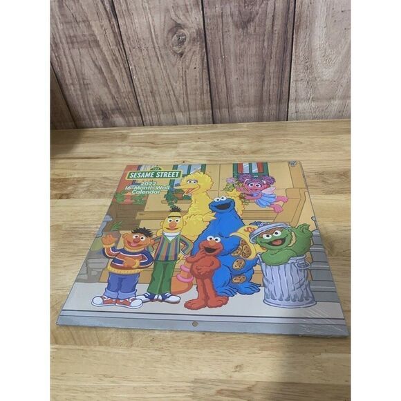 Sesame Street Wall Calendar 2022 16 Month Wall Cal - Picture 2 of 6
